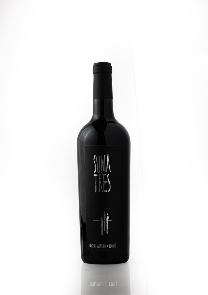 Suma Tres, Tinto Tres